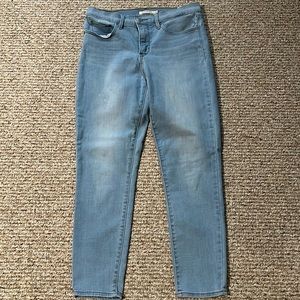 Levis 311 shaping skinny jeans size 29